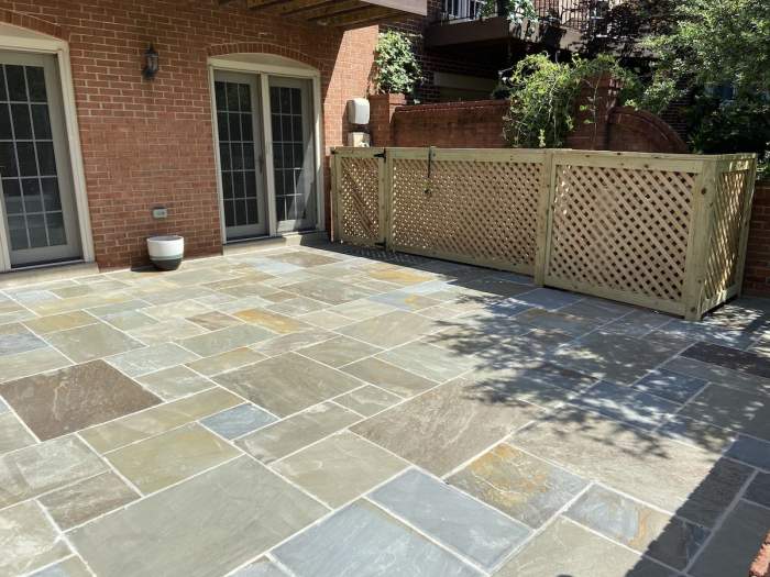 Privacy landscaping for backyards